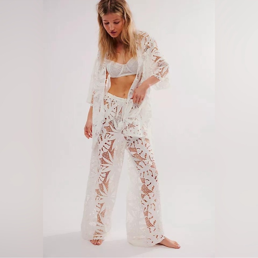Free People La Vida white floral lace wide-leg cover-up pants XL